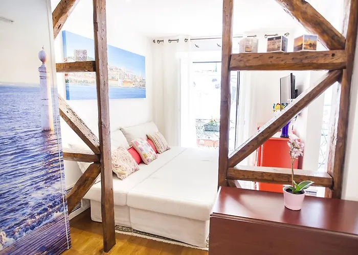 Typical Bairro Alto Lizbona